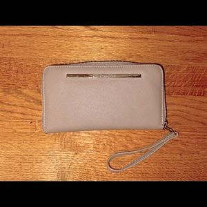 Steve Madden Wallet Wristlet